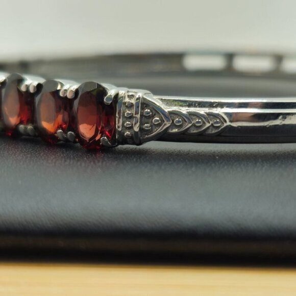 Red Garnet Bangle Bracelet in Stainless Steel NWOT - Picture 4 of 7
